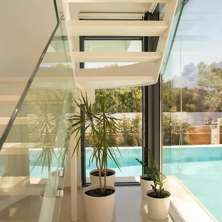 Luxury Mirror - 200meters From The