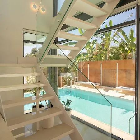Luxury Mirror - 200meters From The *