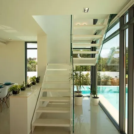 Luxury Mirror - 200meters From The