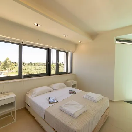 Luxury Mirror - 200meters From The Villa *