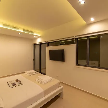 Villa Luxury Mirror - 200meters From The