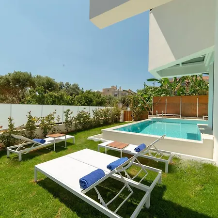 Luxury Mirror - 200meters From The